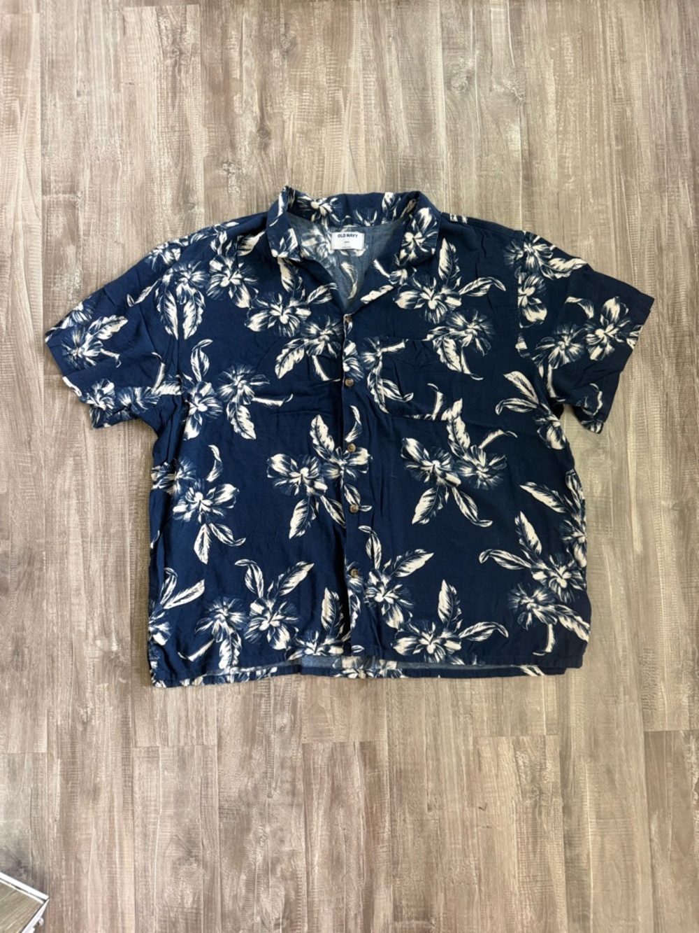 Old Navy Floral Short-Sleeve Button Down